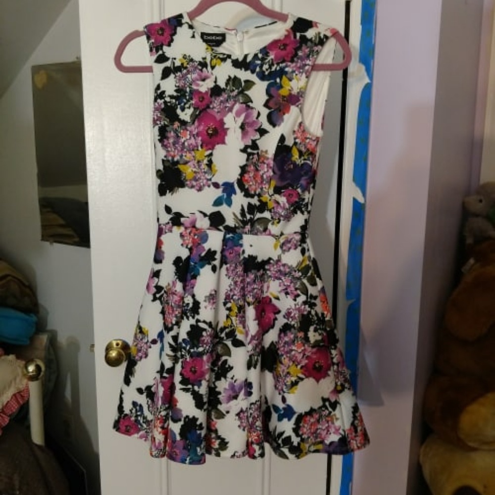 Bebe floral dress